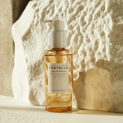 Skin1004 Madagascar Centella Light Cleansing Oil