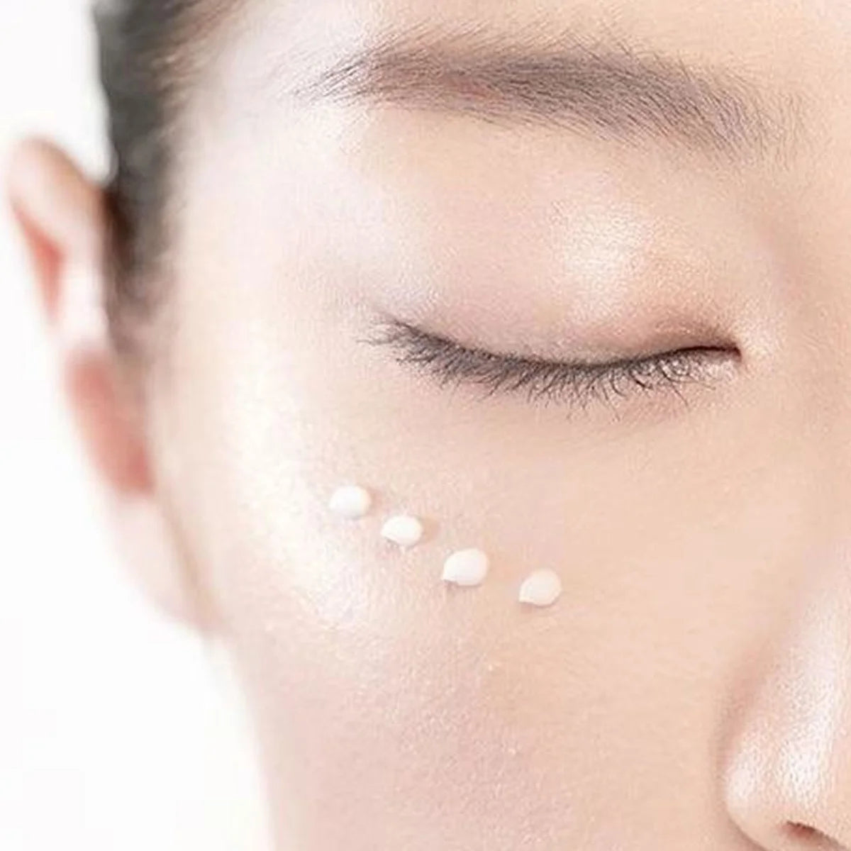 PyunkangYul Black Tea Time Reverse Eye Cream
